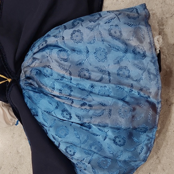 Polish Porcelain Doll Kasia - Picture 3 of 14